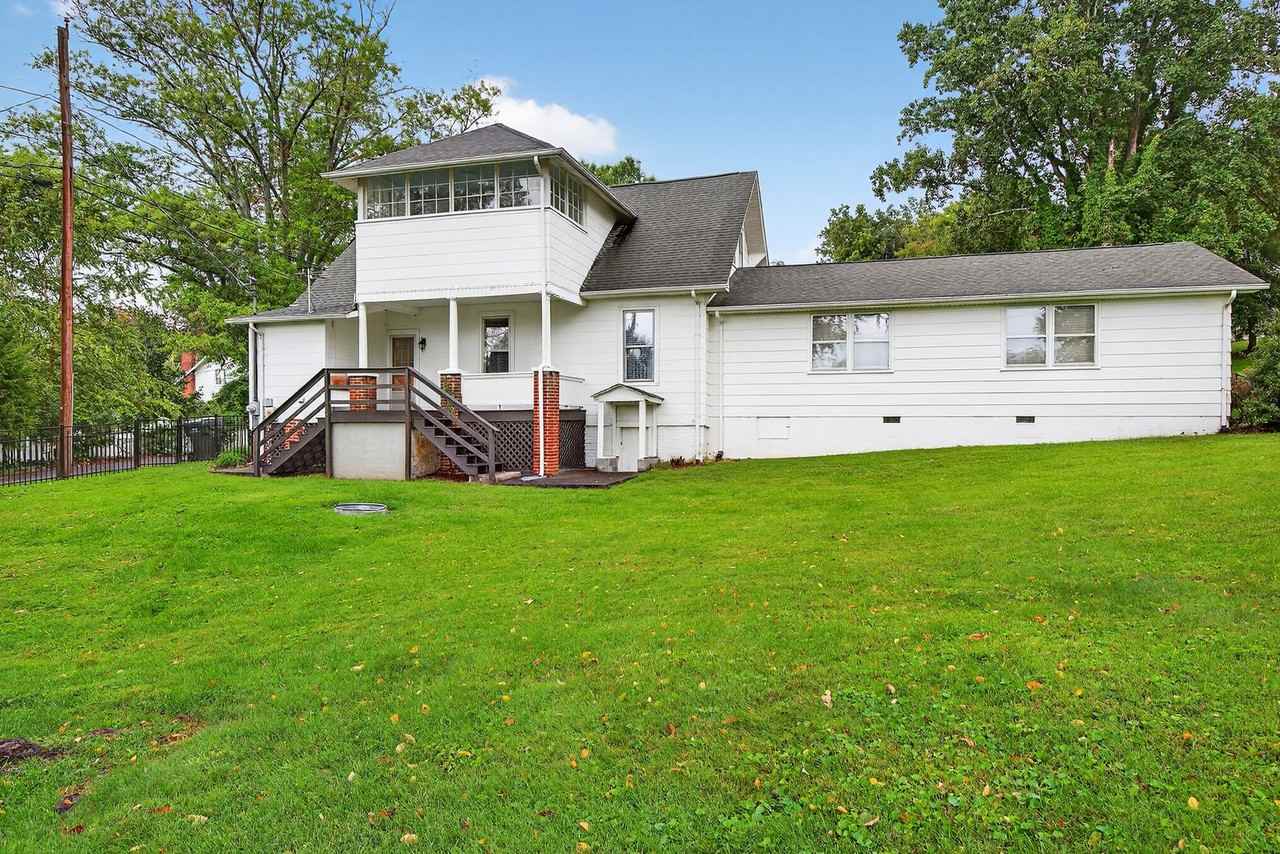 620 Arlington Ave - Photo 7 of 48