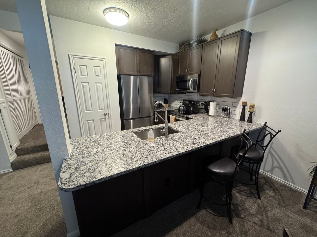 2050 S 1400 E #B102 - Photo 5 of 28