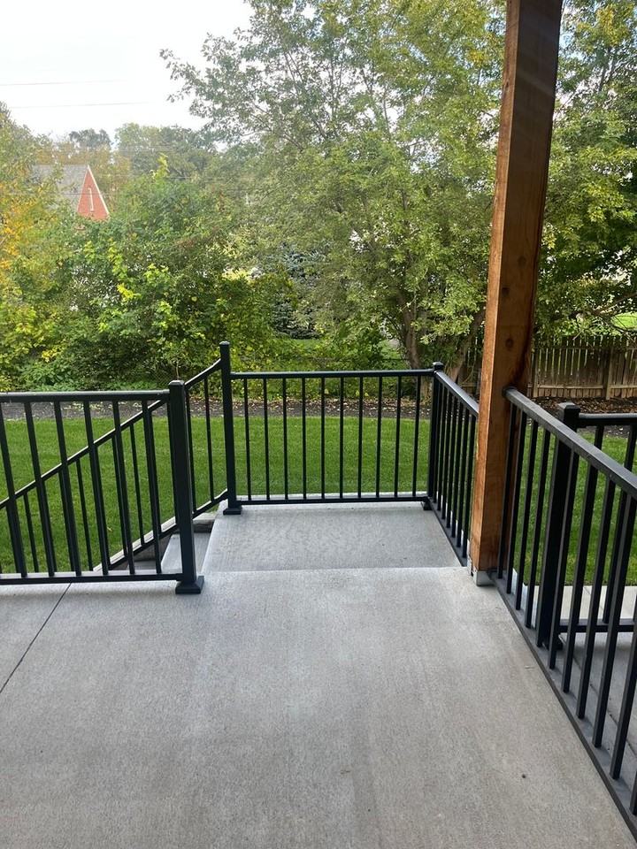 1917 Dahlman Rows Plz - Photo 3 of 42