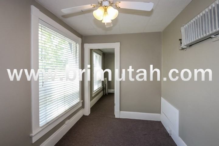 273-275 S. 400 E. - Photo 2 of 14