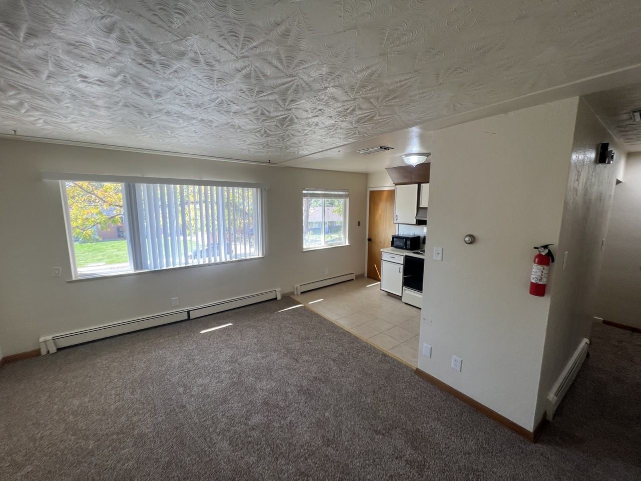 2150-2156 1/2 19th Ave - Photo 4 of 7