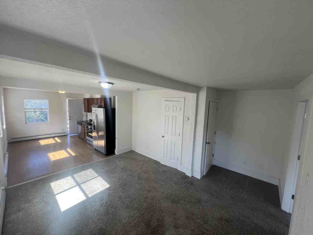 1317 11th Ave. - Photo 4 of 6