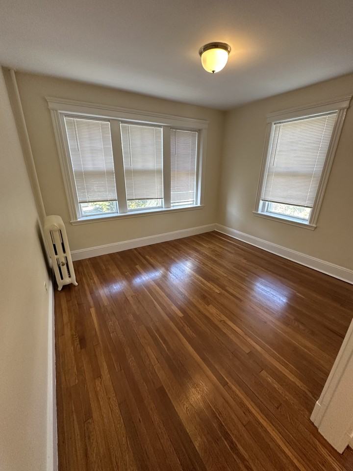 37 Wendell Street - Photo 2 of 12