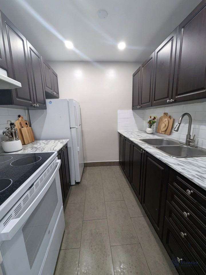 Emery Street Apartments - Photo 5 of 12