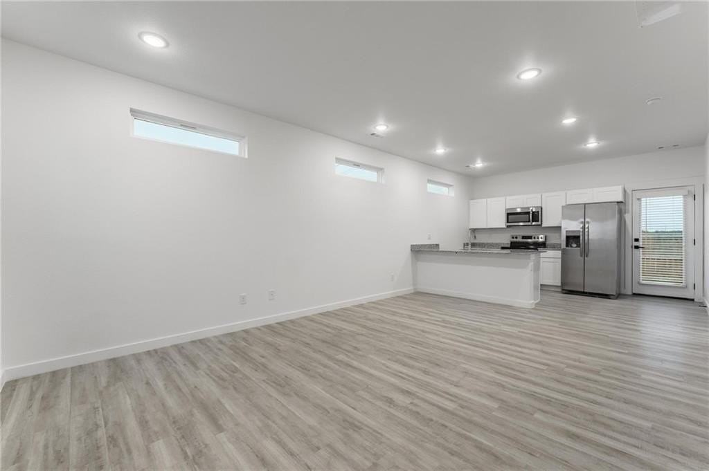 751 St Charles Pl - Photo 4 of 24