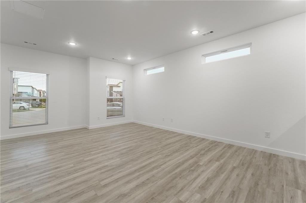 751 St Charles Pl - Photo 5 of 24