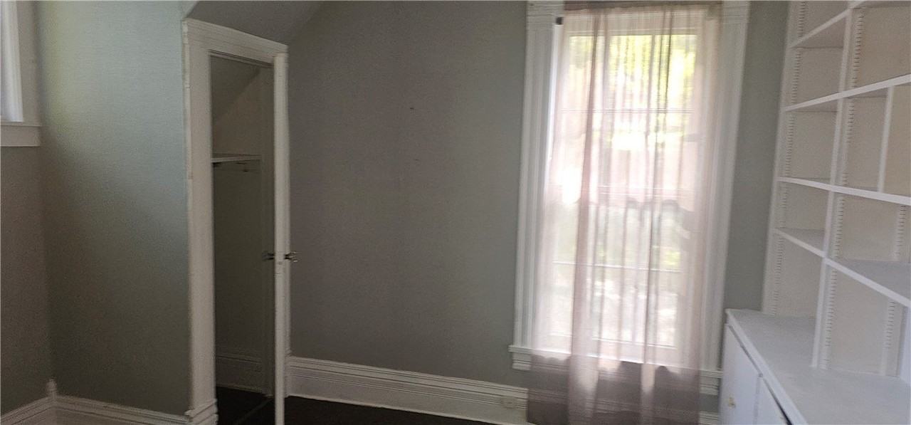 17 E 5th St - Photo 5 of 9