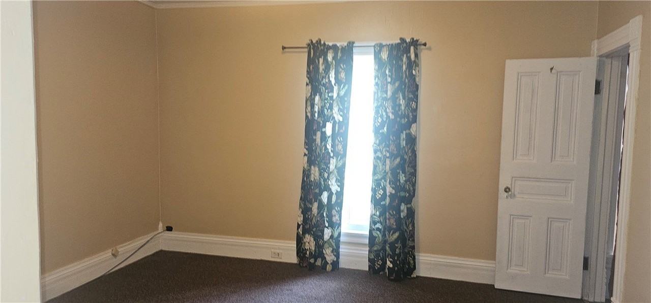 17 E 5th St - Photo 6 of 9