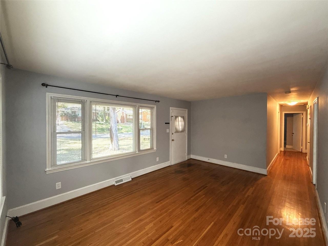 1969 Margate Avenue - Photo 3 of 19