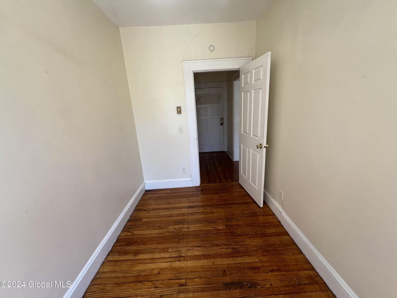 91 Columbia St Apt 3f #3F - Photo 3 of 9