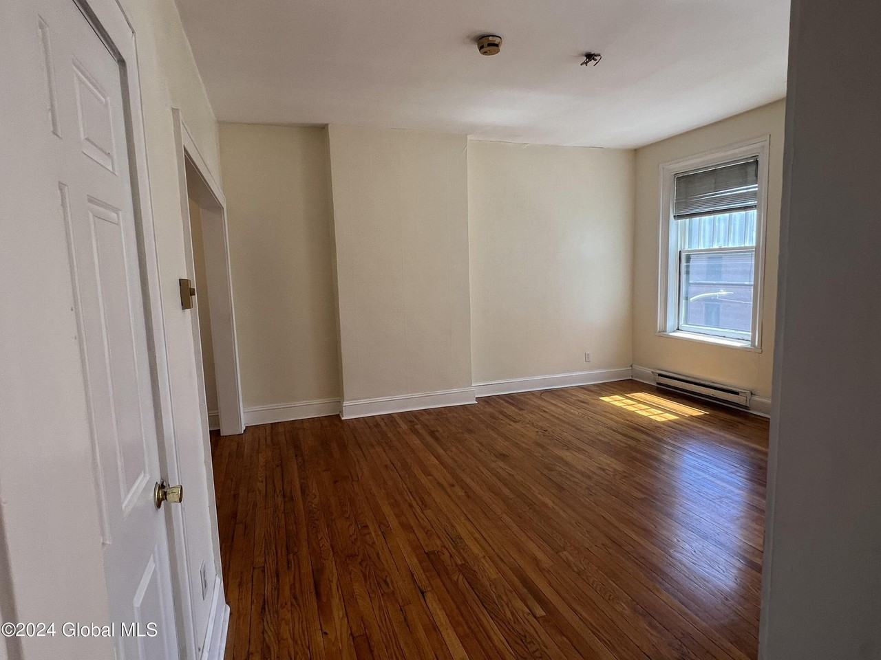 91 Columbia St Apt 3f #3F - Photo 4 of 9