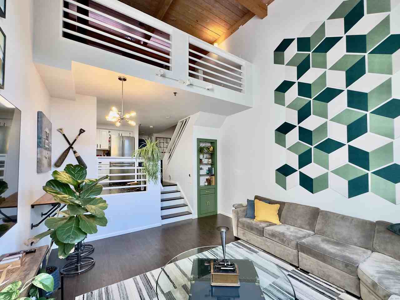 25 Grand St #211 - Photo 2 of 16