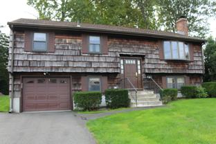 122 Batterson Dr - Photo 1 of 1