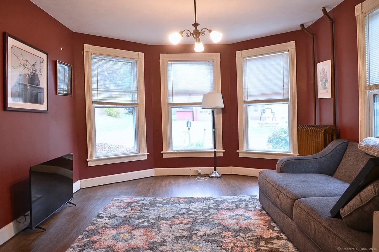 21 Shepard Rd - Photo 5 of 17