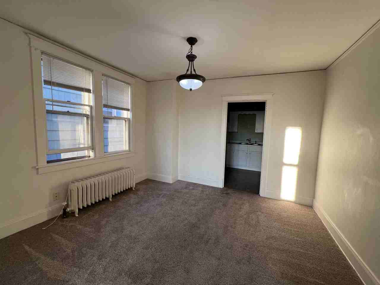 1822 1/2 John Ave - Photo 3 of 18