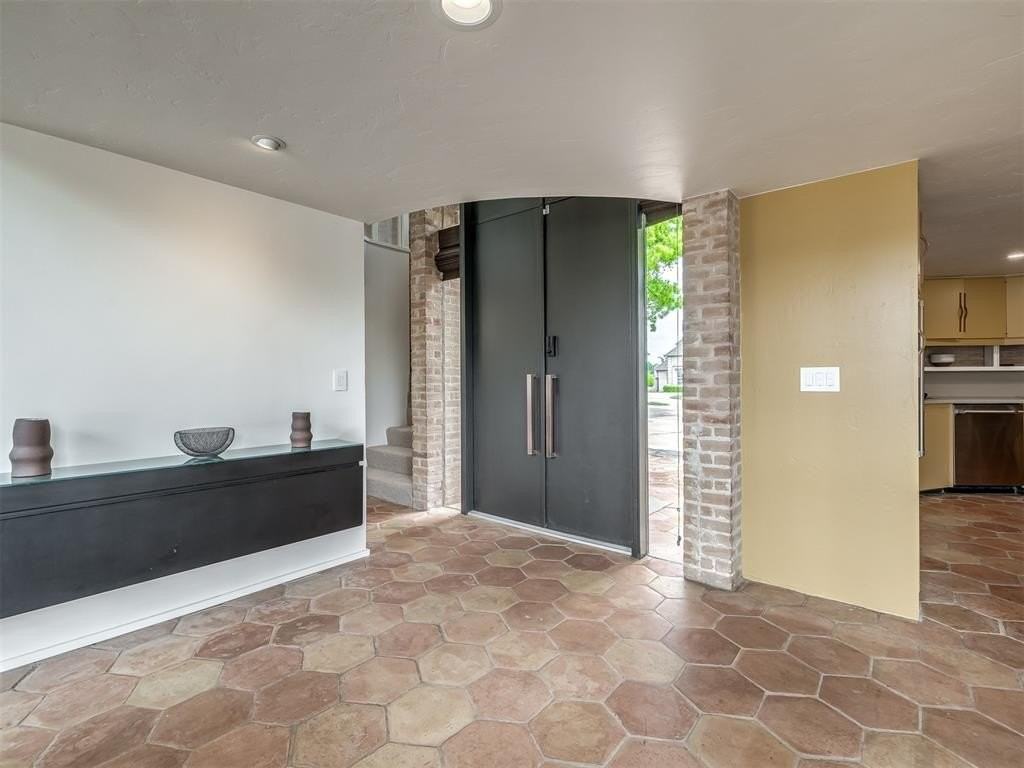 3404 Partridge Rd - Photo 4 of 50