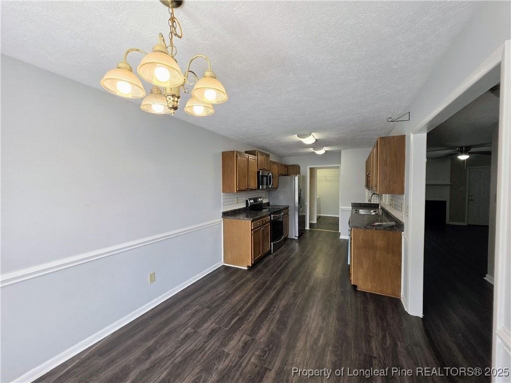 3426 Masters Dr - Photo 3 of 23