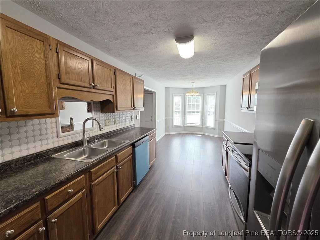 3426 Masters Dr - Photo 4 of 23