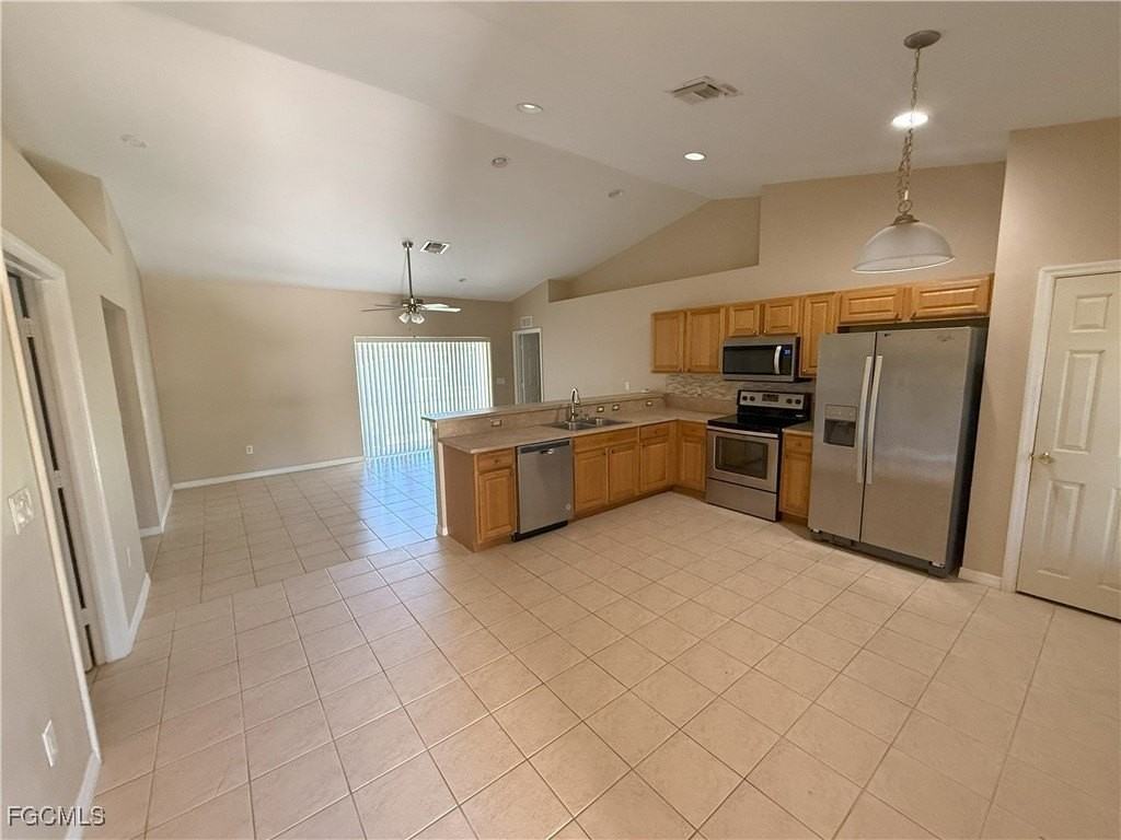 13441 Caribbean Blvd - Photo 3 of 11