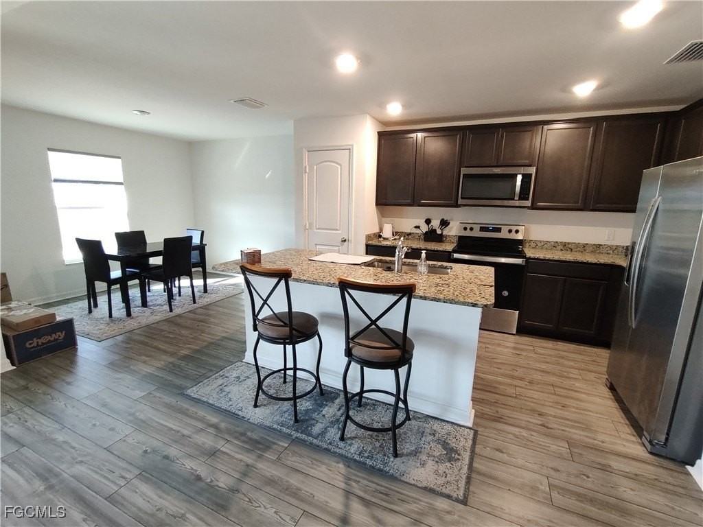 4204 Nw 39th St - Photo 4 of 18