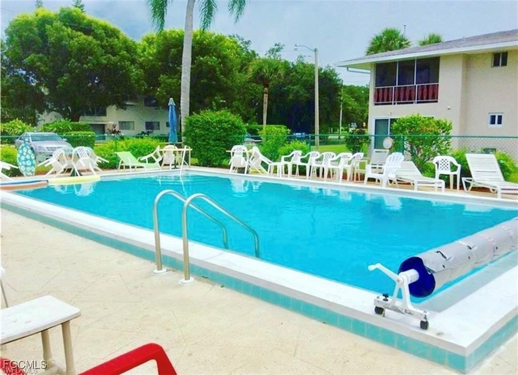 343 Joel Blvd Apt 111 #111 - Photo 3 of 8