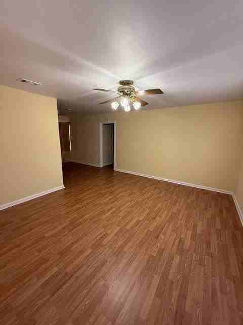 3105 Demetropolis Rd - Photo 2 of 16