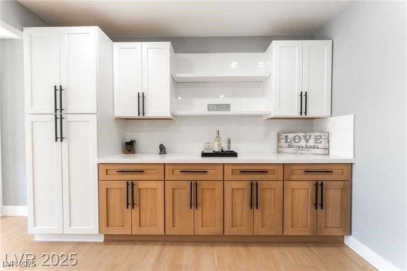 915 Melrose Dr - Photo 4 of 35