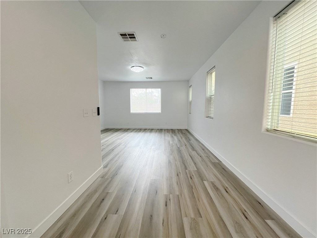 8821 Steaming Thunder Ct - Photo 4 of 31