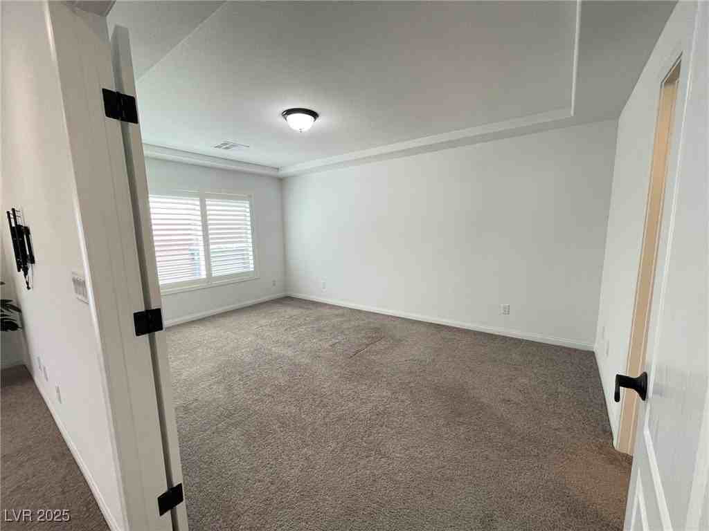 7008 Steele Canyon St - Photo 5 of 33