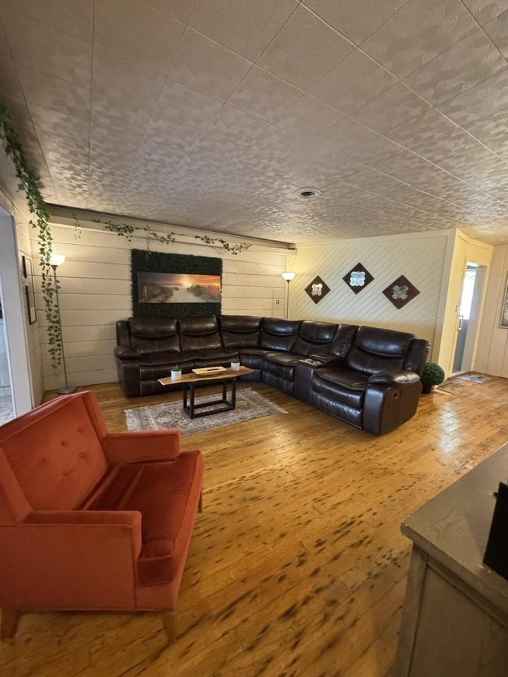 13512 Venetian Dr - Photo 7 of 36