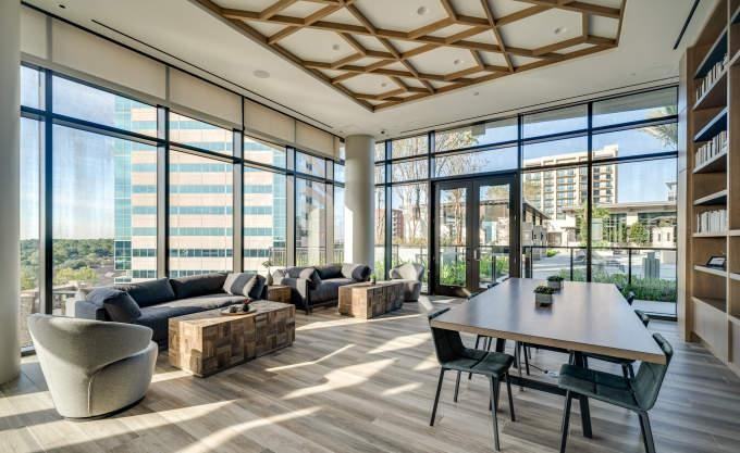 9757 Katy Fwy - Photo 7 of 10