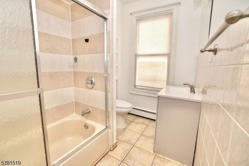 75 Mill St 2nd Fl #2 - Photo 4 of 12