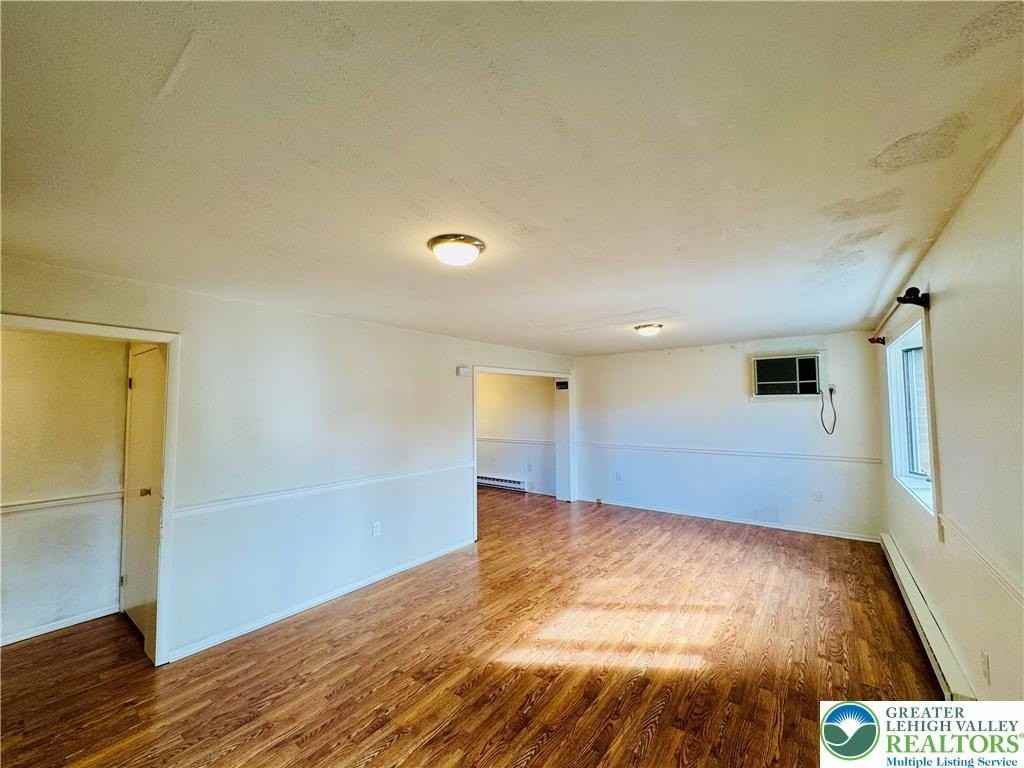 2915 Norton Ave - Photo 5 of 24