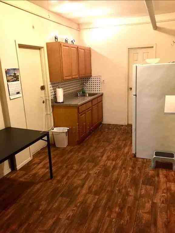 3050 23rd St - Photo 2 of 4