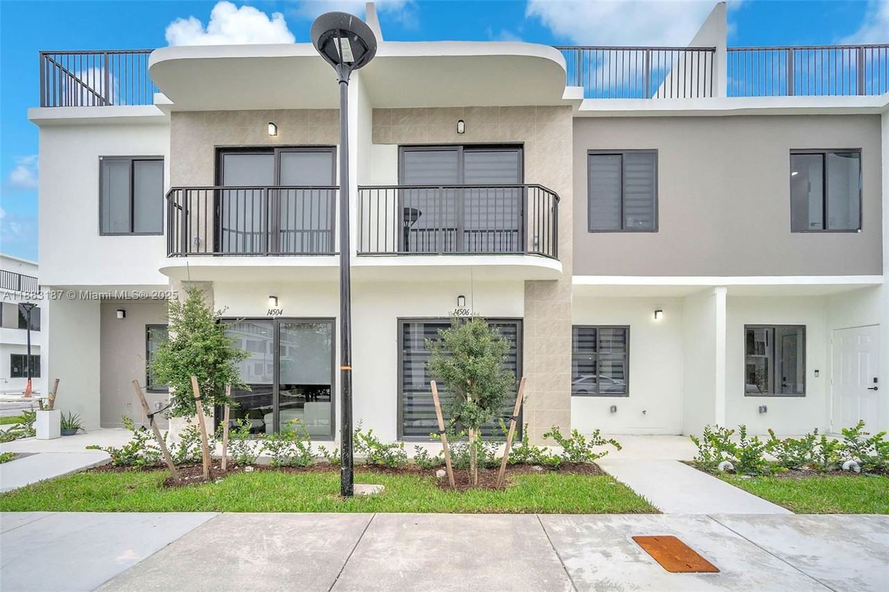 14507 Sw 261st St - Photo 2 of 8