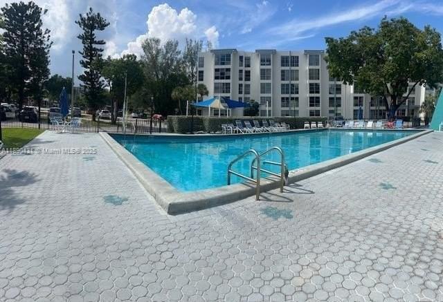 17560 Atlantic Blvd #203