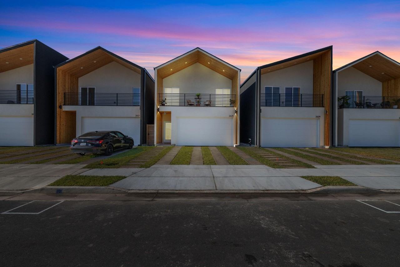 Warbler Ave - Photo 3 of 31