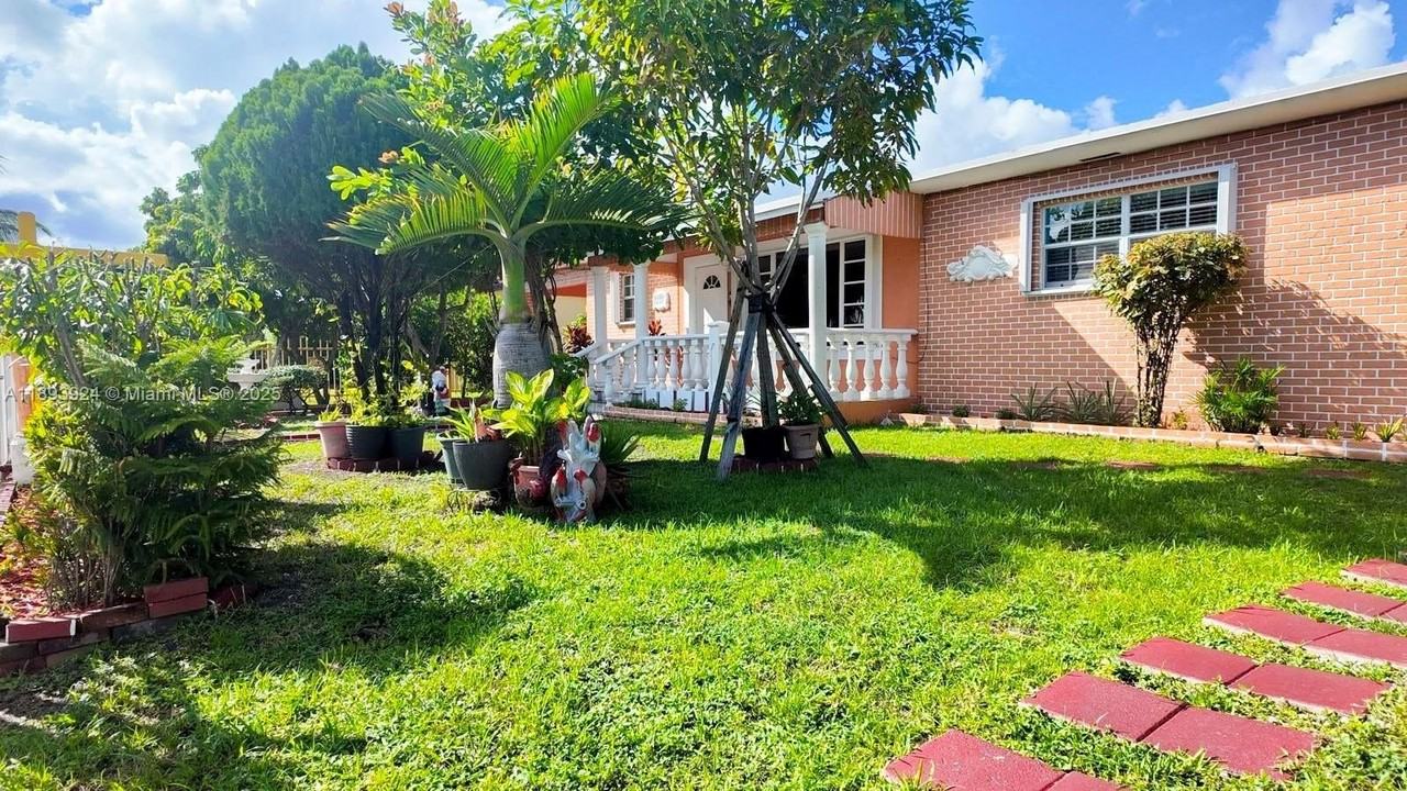 3235 Nw 80th Ter - Photo 3 of 14