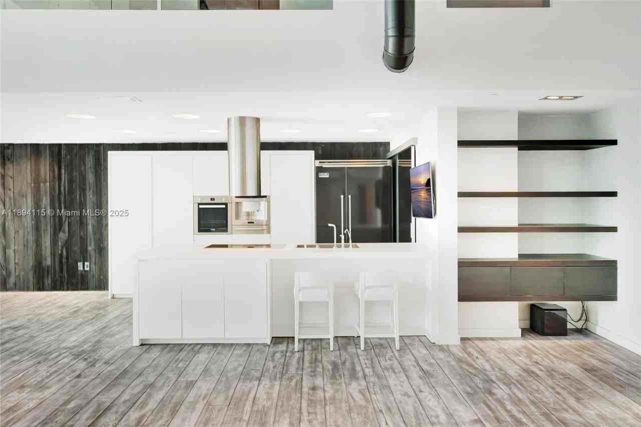 1749 Ne Miami Ct #608 - Photo 6 of 47