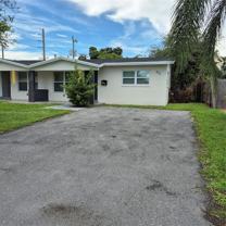823 Nw 30th Ct #1-2 - Photo 1 of 1