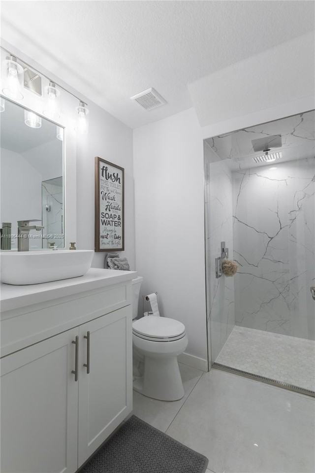 16377 Sw 71st Ter - Photo 5 of 31