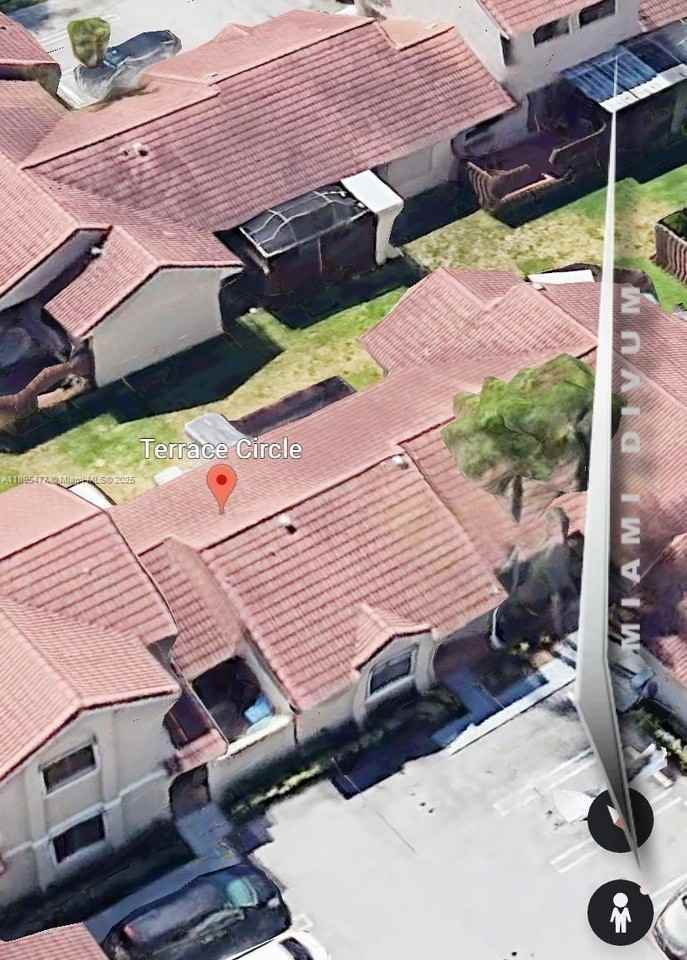 6024 Northwest 172nd Circle #6024 - Photo 5 of 35