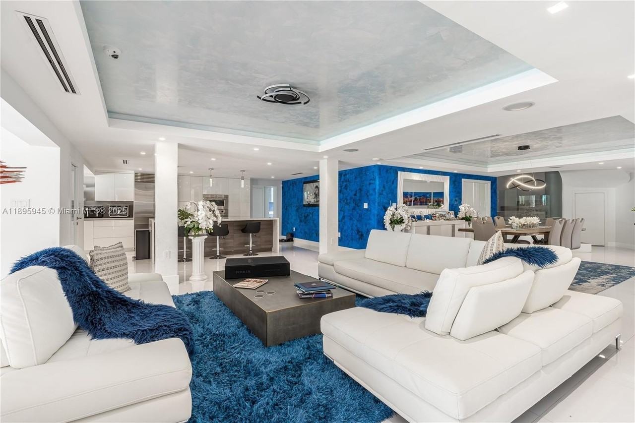 11531 Sw 93rd St - Photo 5 of 50