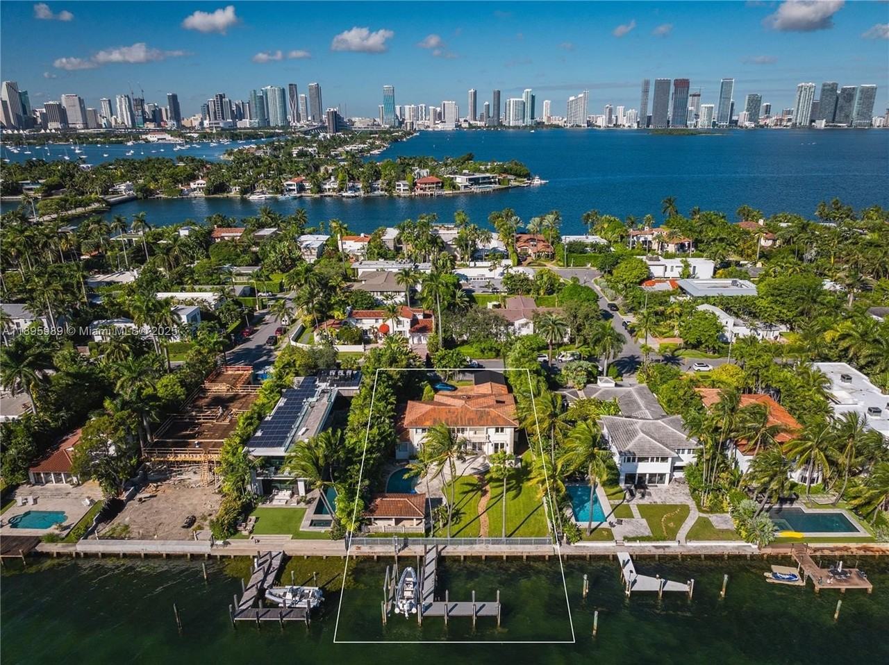 617 E Dilido Dr - Photo 2 of 3