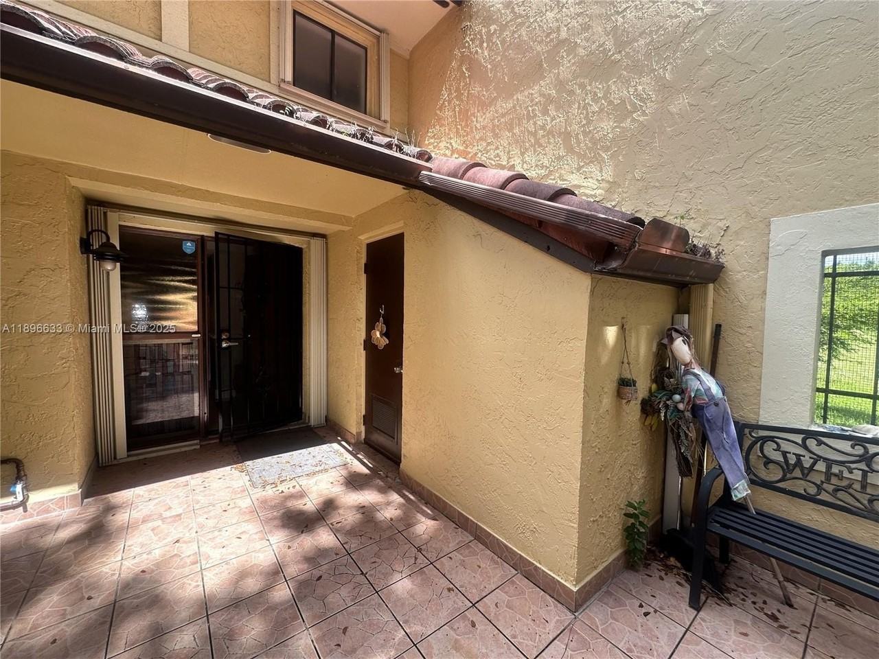 3730 Alcantara Ave #69F - Photo 4 of 34