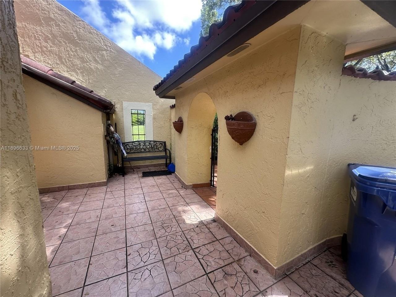 3730 Alcantara Ave #69F - Photo 5 of 34