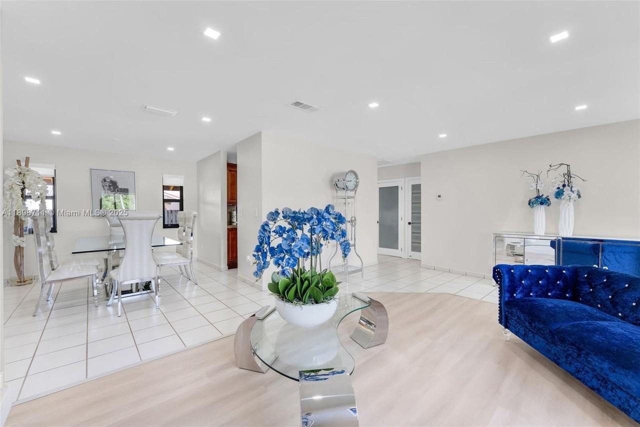 1417 Sw 139th Ave #1417 - Photo 6 of 27