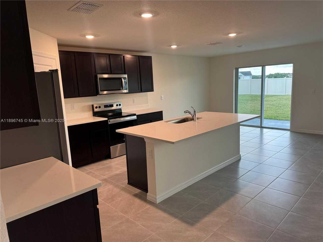 4251 Sw 53rd Lane Rd - Photo 2 of 6