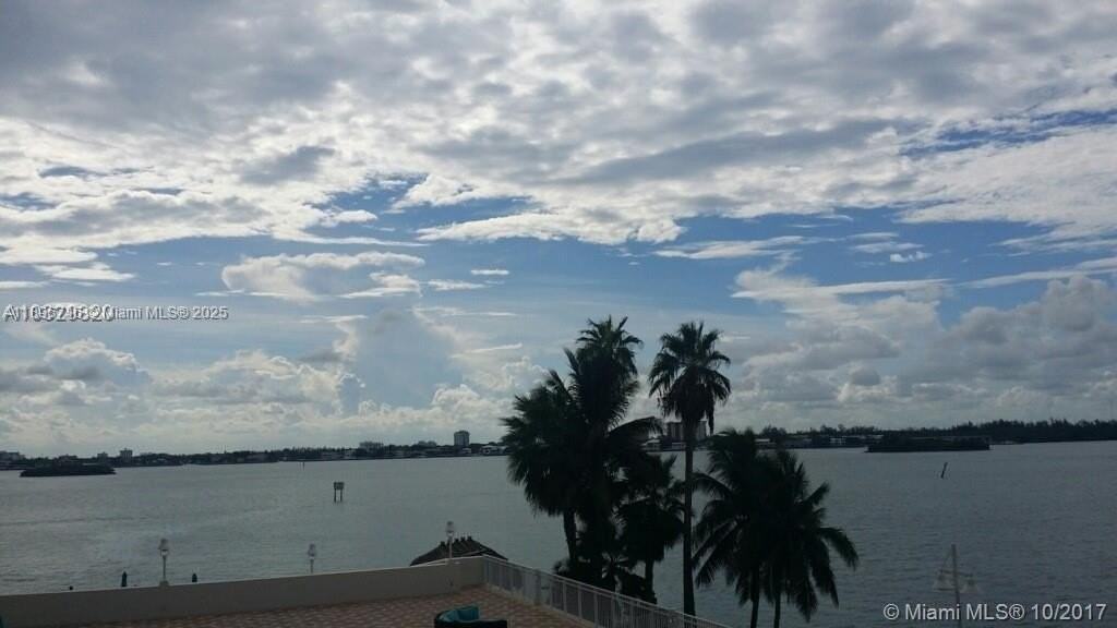 10350 W Bay Harbor Dr #3B - Photo 3 of 15