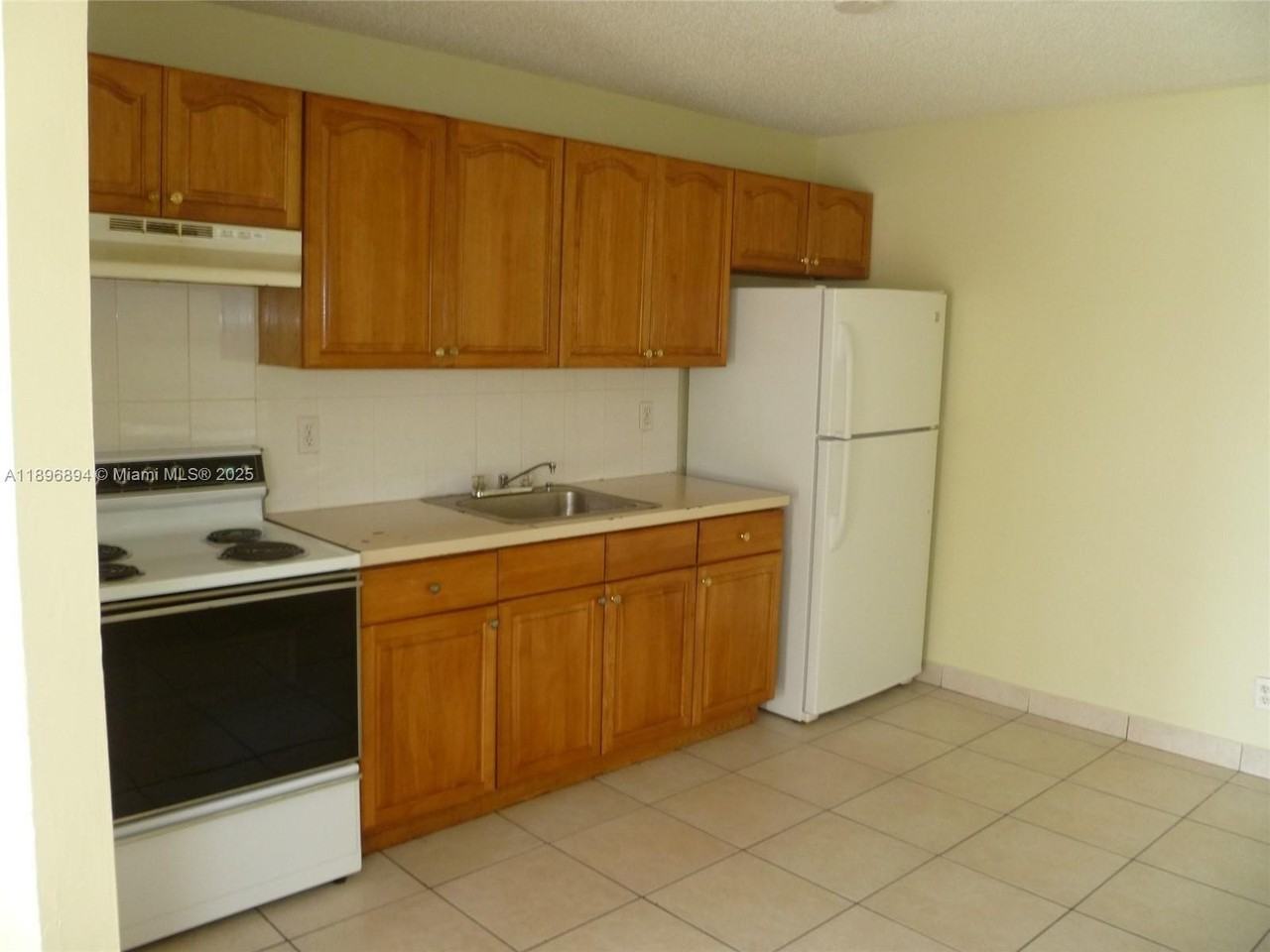 2117 Liberty St - Photo 4 of 8